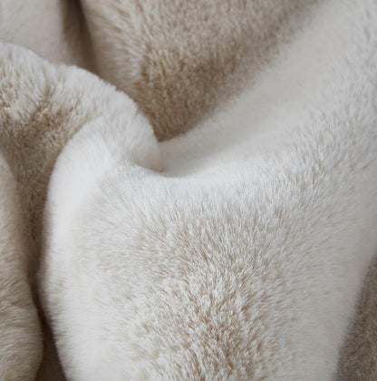 Cozara Luxe Faux Fur Throw Blanket – Ultra Soft Cozy Home Essential